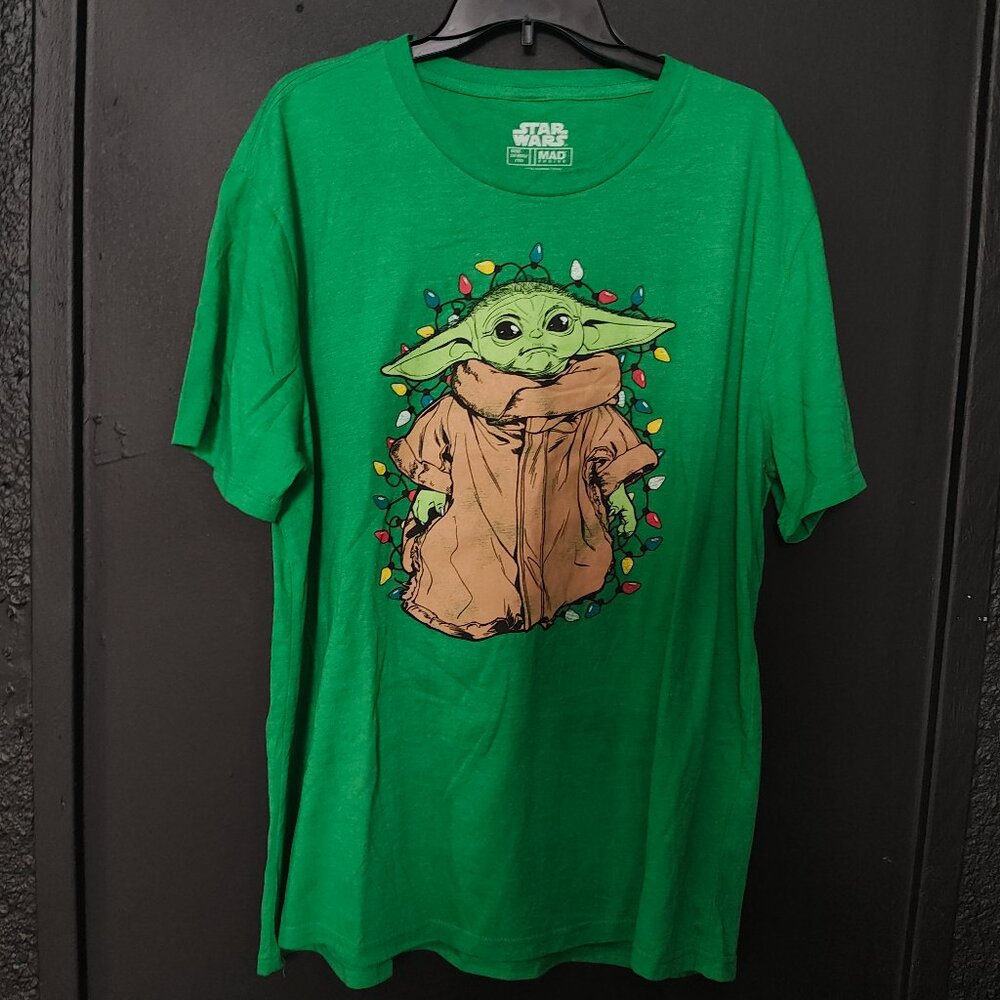 Star Wars Baby Yoda Grogu Christmas Lights T-Shirt Green Mad Engine Size 2X